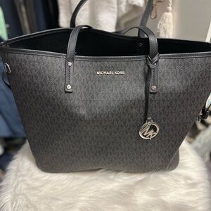 Michael Kors Tote